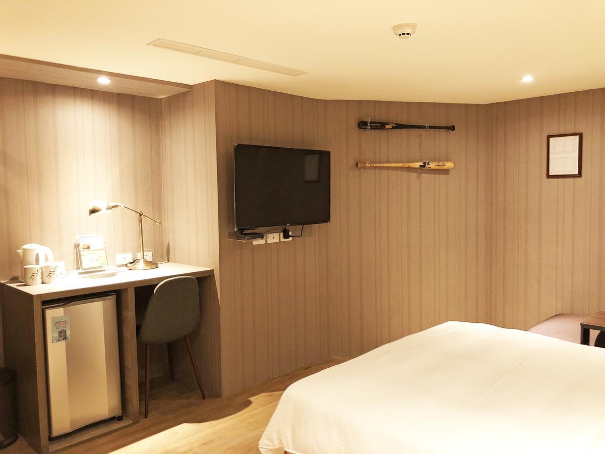 La Hotel-Baseball Theme Hall Kaohsiung Eksteriør billede