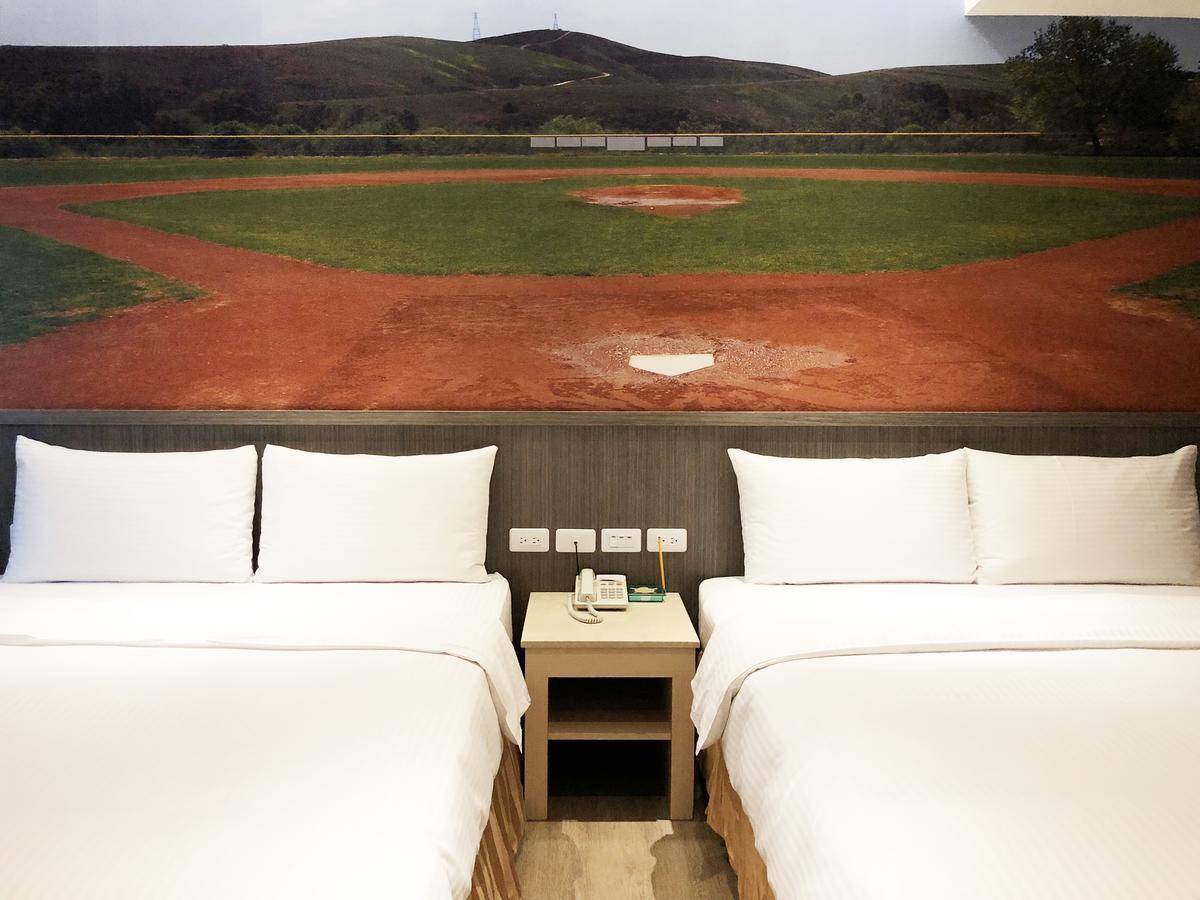 La Hotel-Baseball Theme Hall Kaohsiung Eksteriør billede